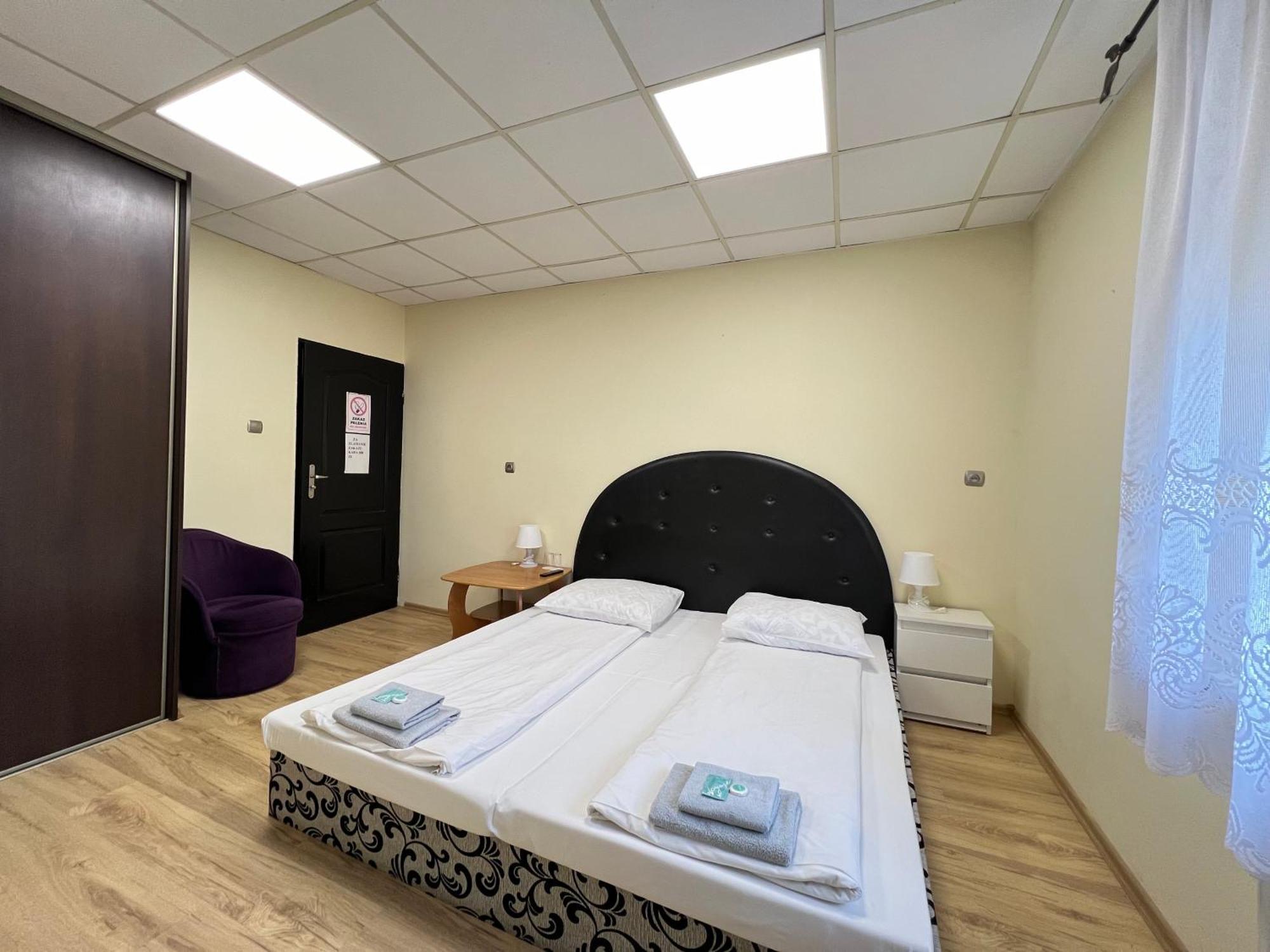 Etna - Hostel -Noclegi Rzeszów Eksteriør bilde