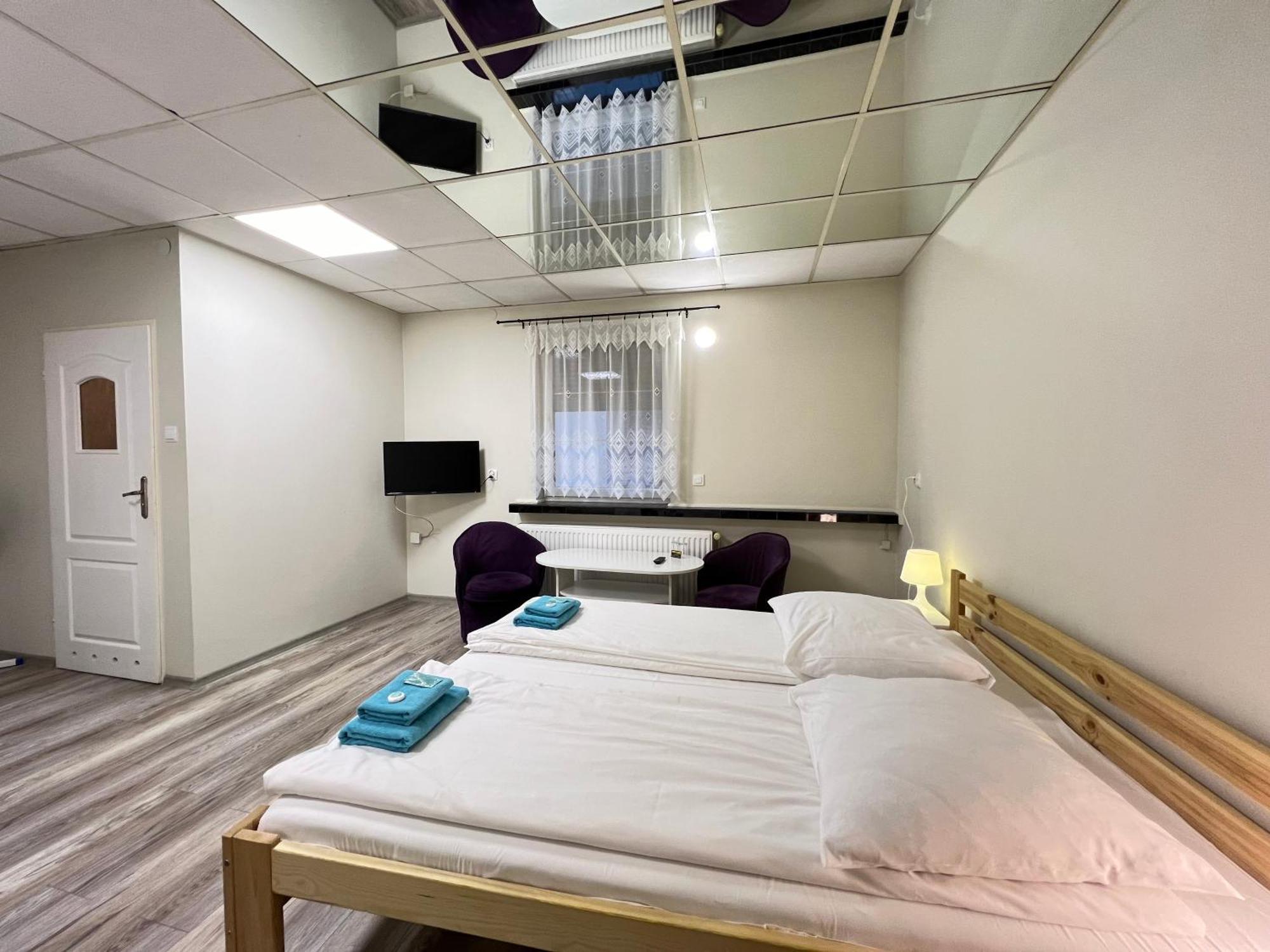 Etna - Hostel -Noclegi Rzeszów Eksteriør bilde