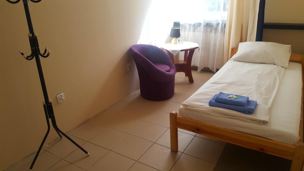 Etna - Hostel -Noclegi Rzeszow 24 Pokoje Eksteriør bilde