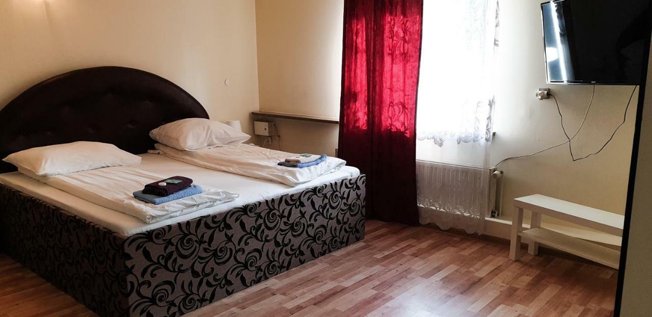 Etna - Hostel -Noclegi Rzeszów Eksteriør bilde
