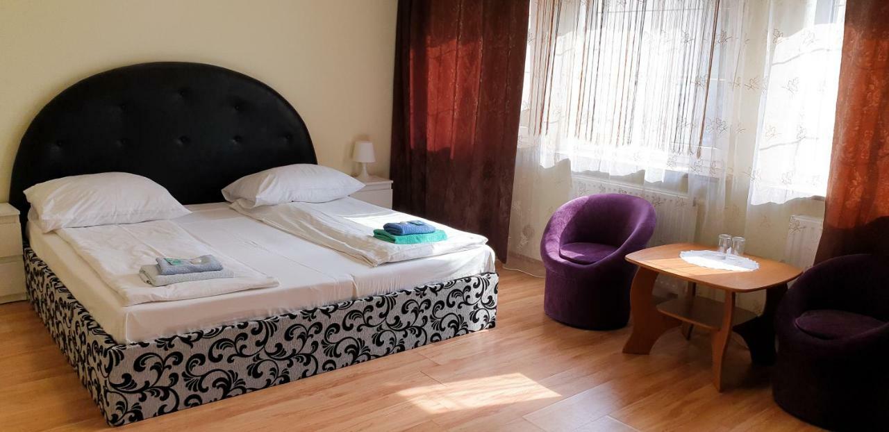 Etna - Hostel -Noclegi Rzeszów Eksteriør bilde