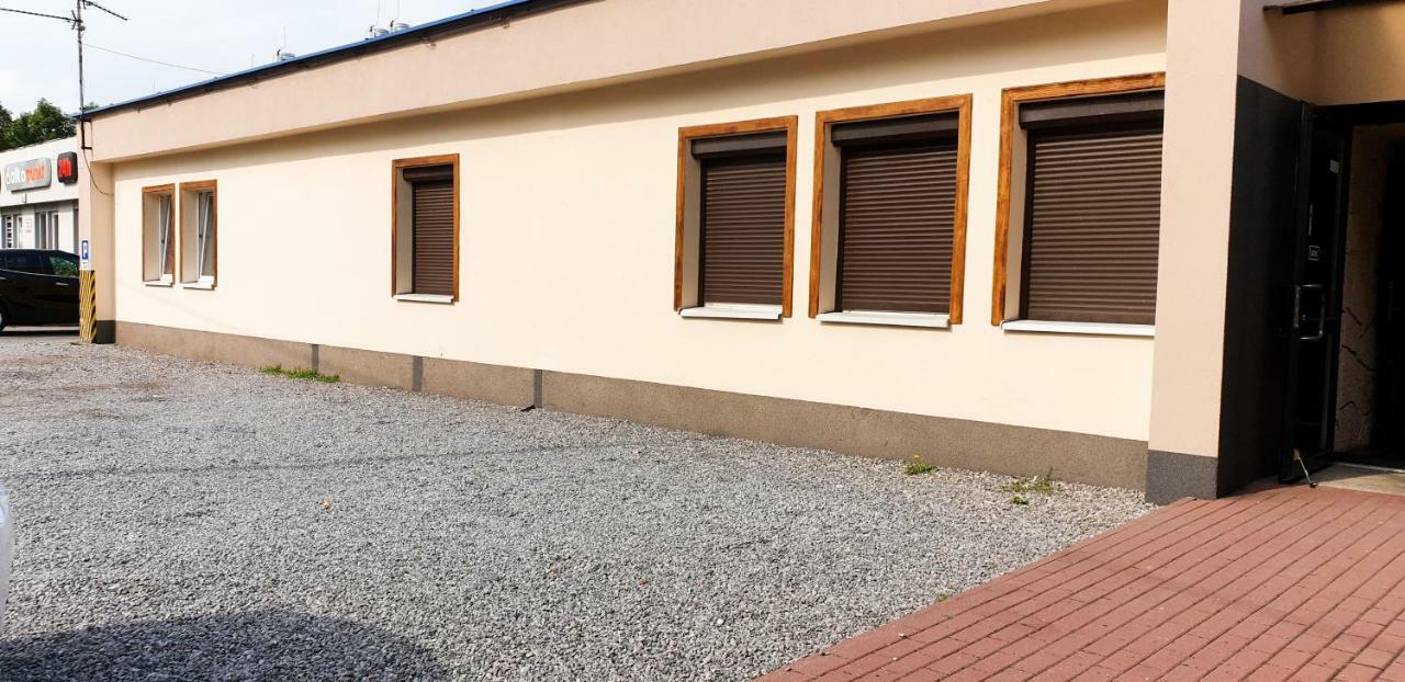Etna - Hostel -Noclegi Rzeszow 24 Pokoje Eksteriør bilde